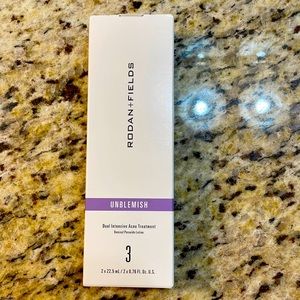 Rodan+Fields Unblemish step 3. Dual intensive acne treatment.
